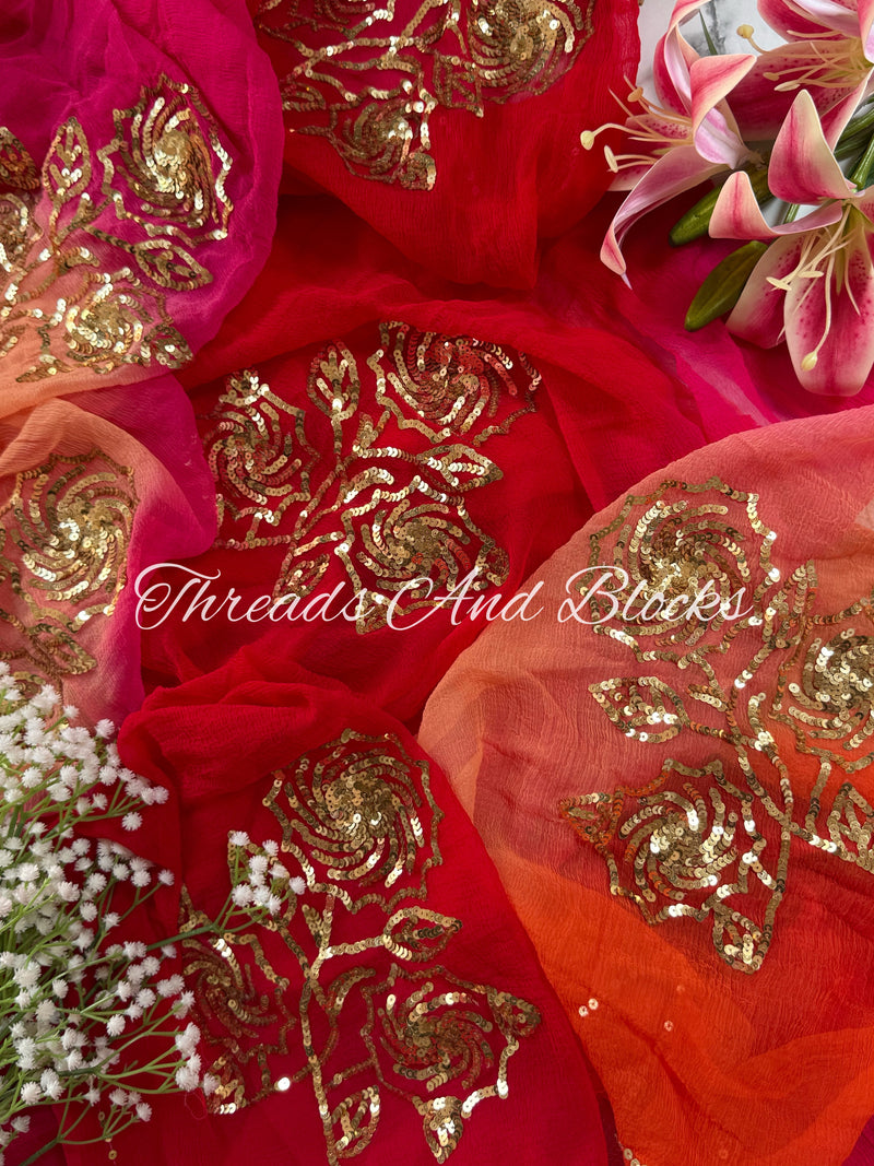 Geometric Rose Bunch Saree