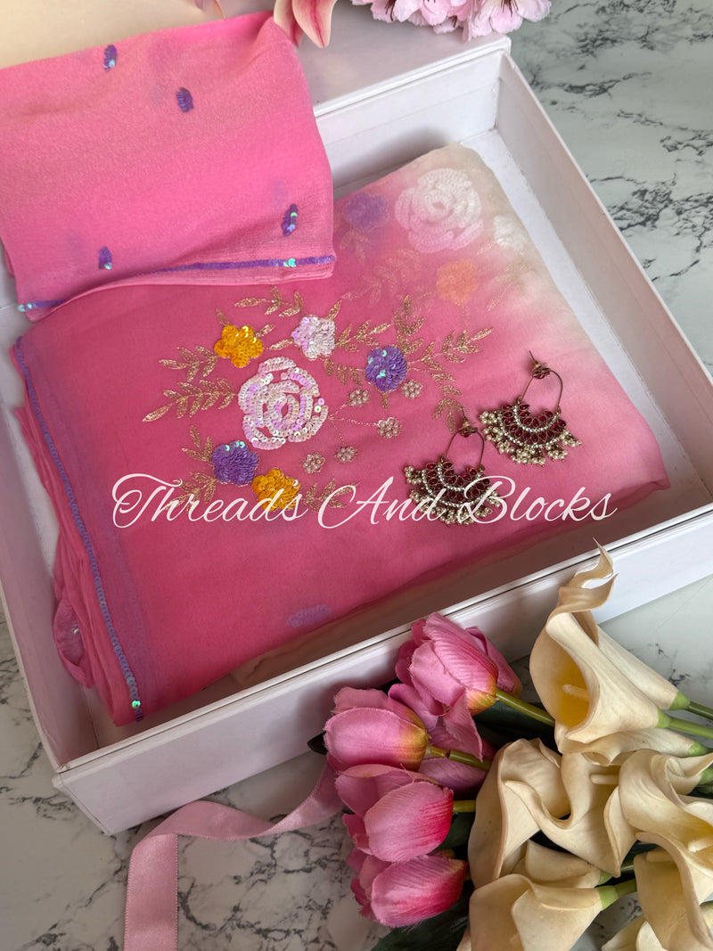 Cream and Pink Floral Bunch Saree