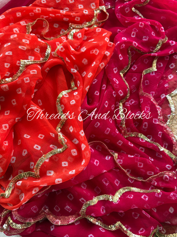 Citrus Berry Bandhani with Scalloped Border