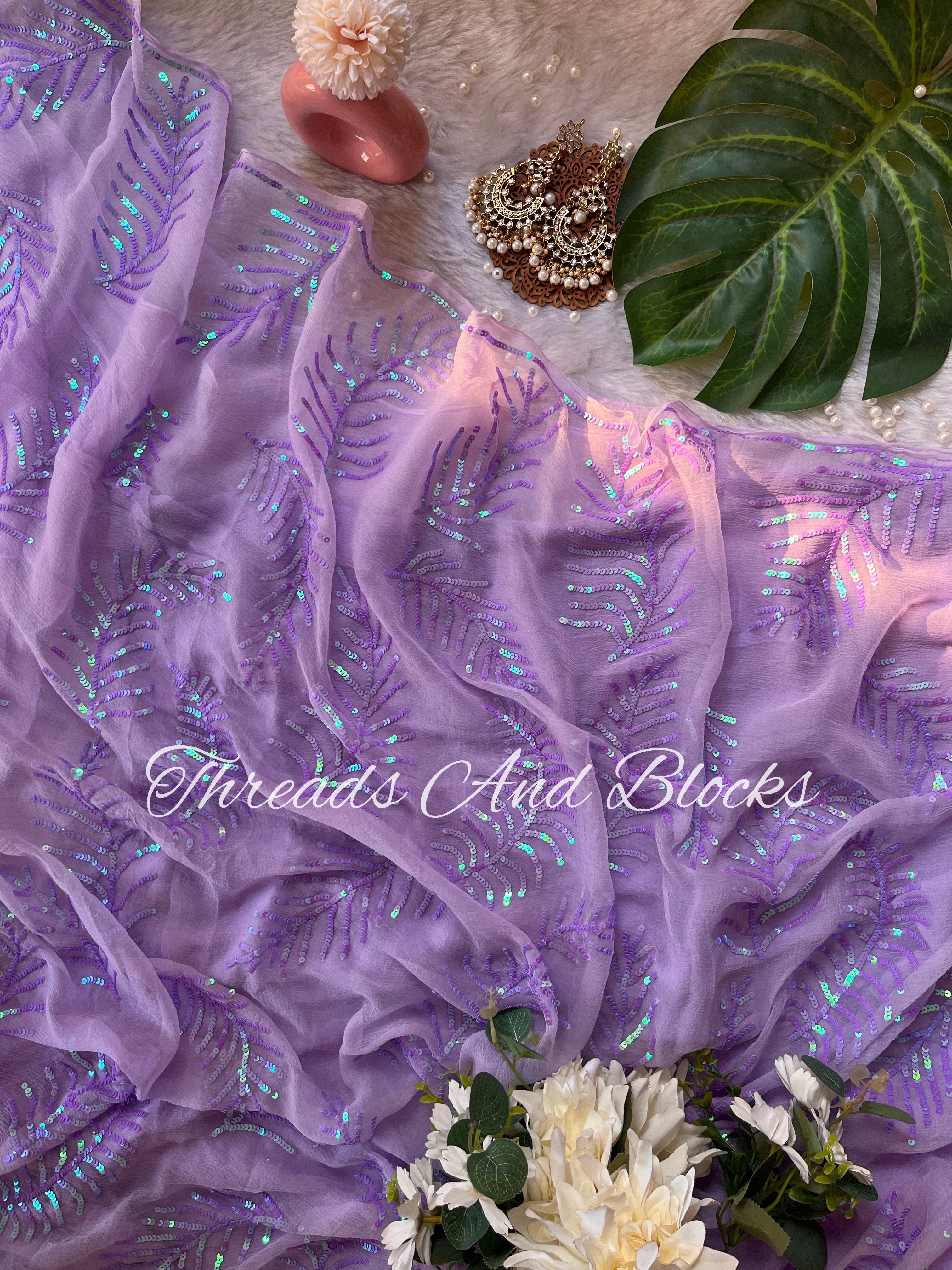 Lavender Scattered Leaf Buta Saree