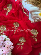 Rose Buta with Scalloped Border Saree