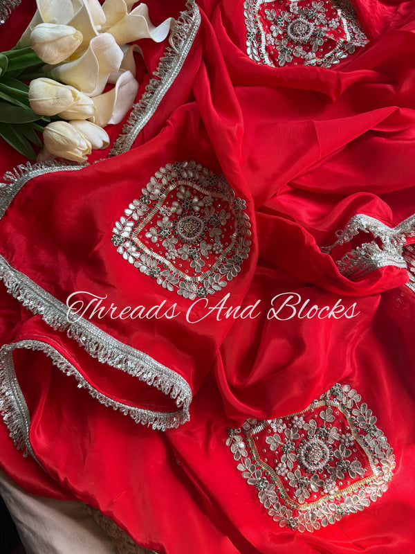 Nazraana Crepe Saree