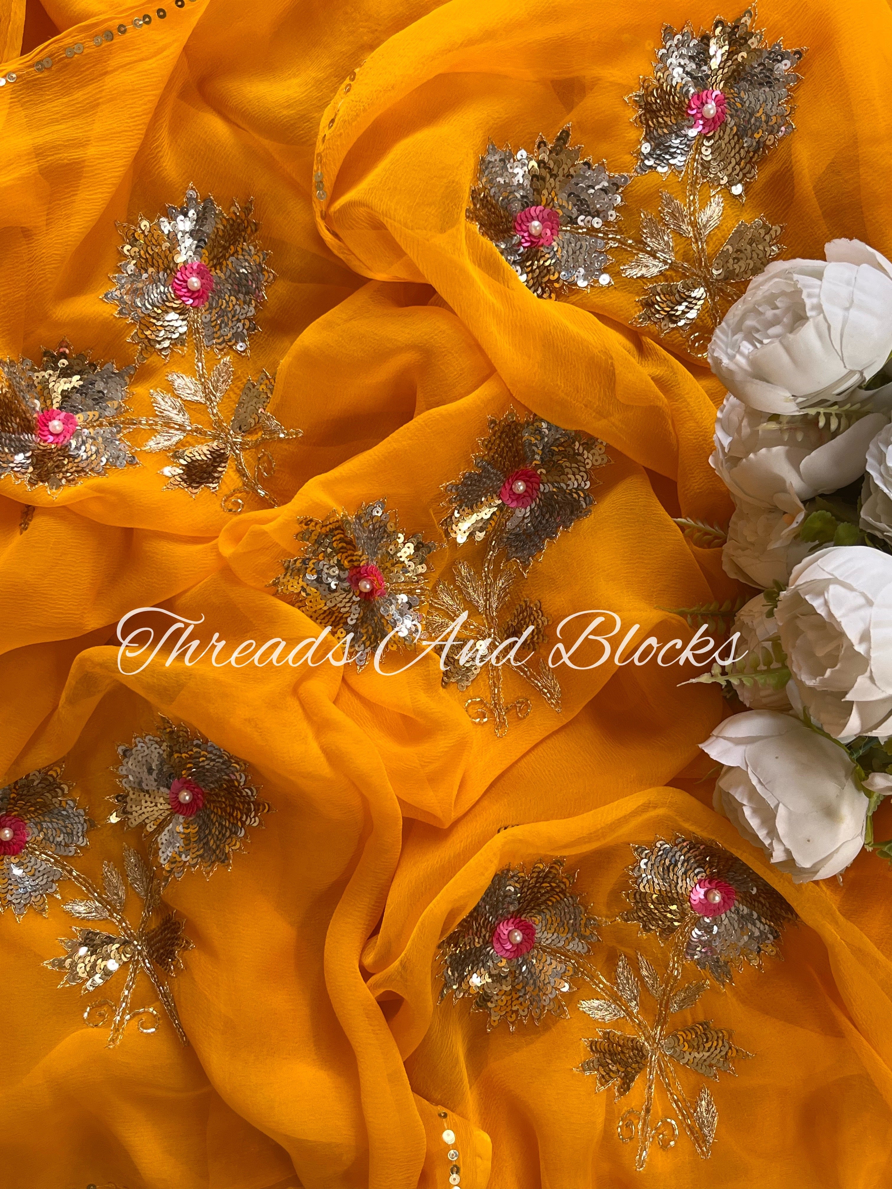 Mango Yellow Sunflower Bunch Saree