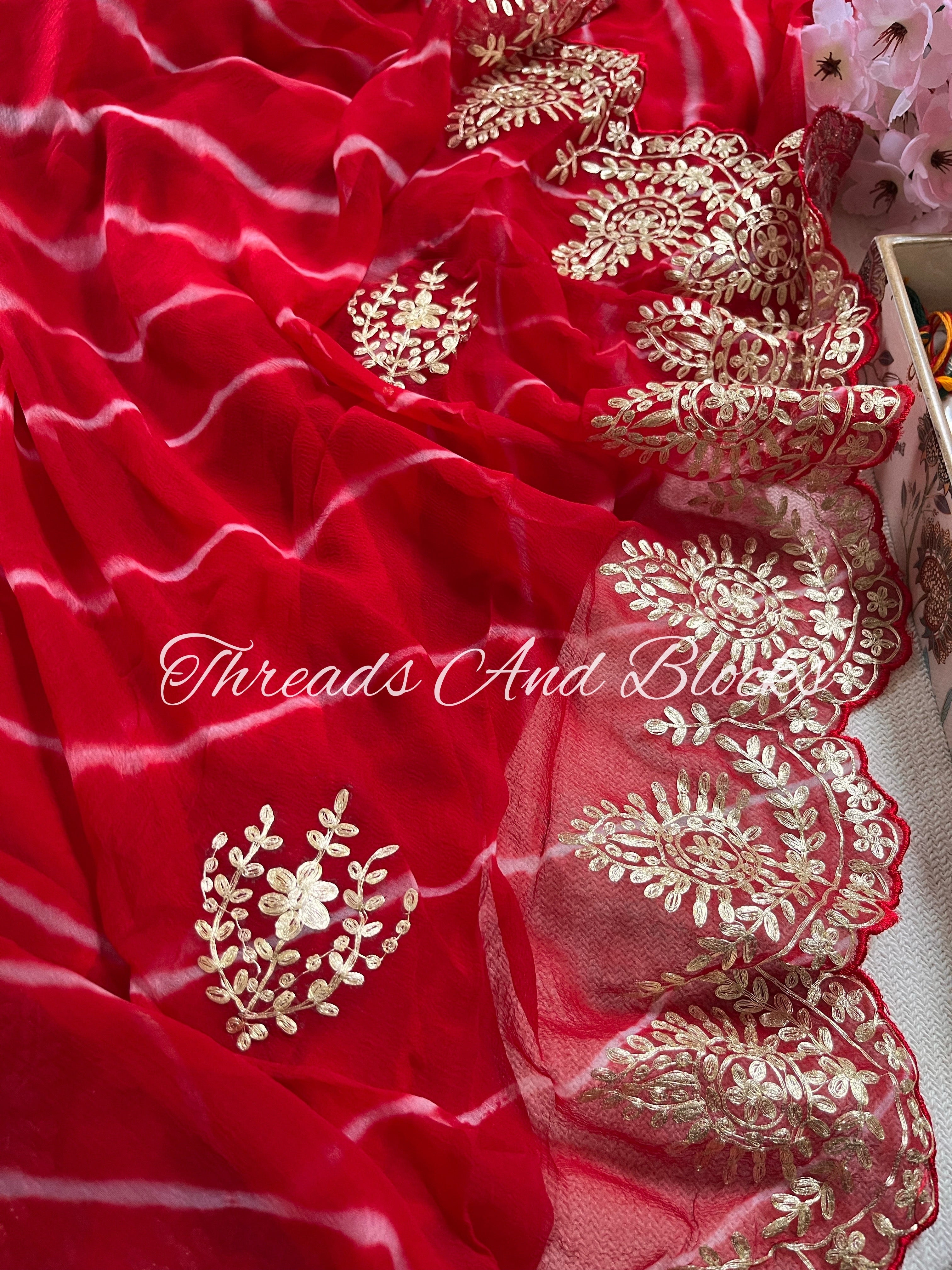 Leheriya Pittan Microscallop Border Saree