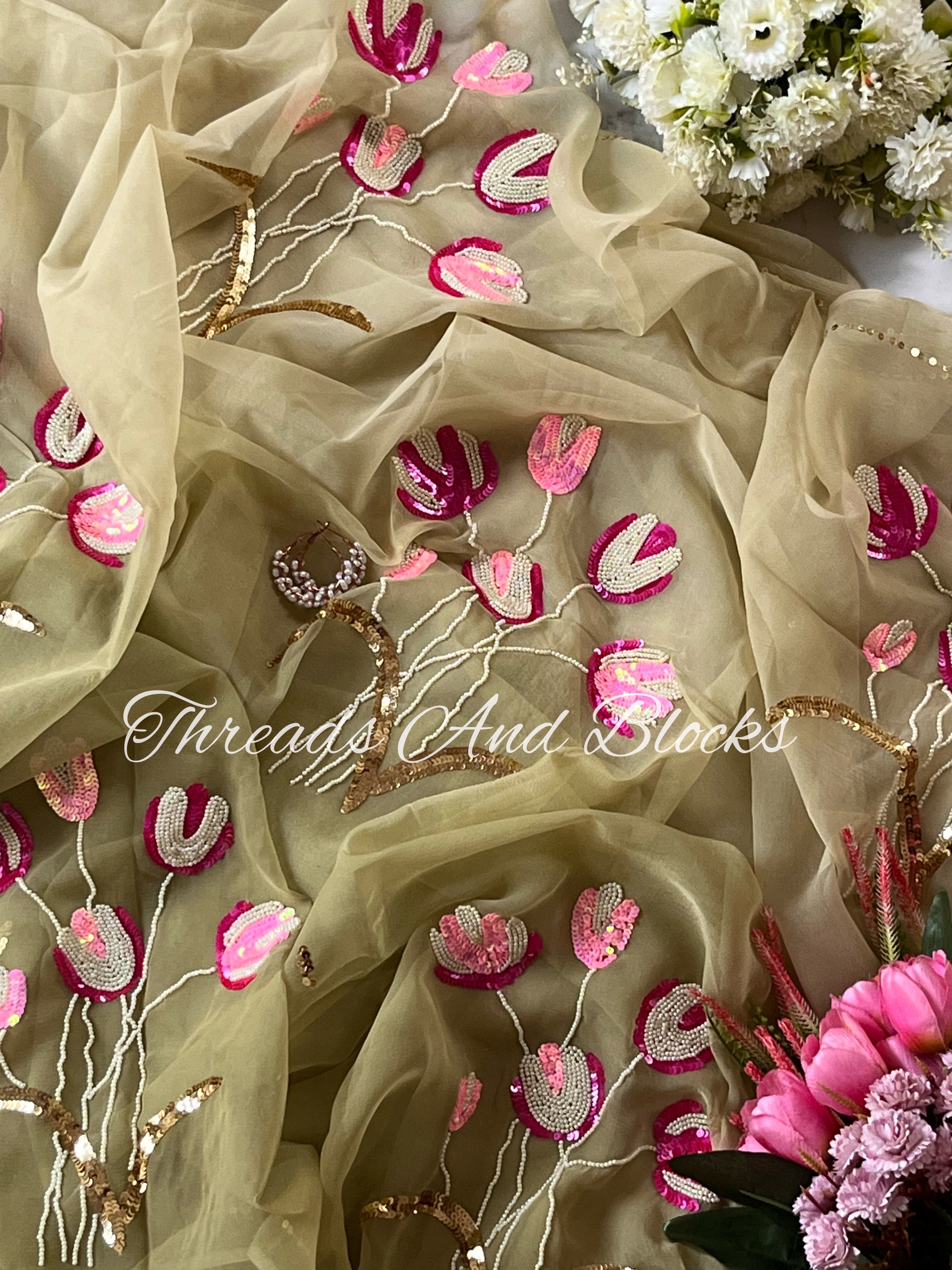 Ombré Olive Tulip Bouquet Saree