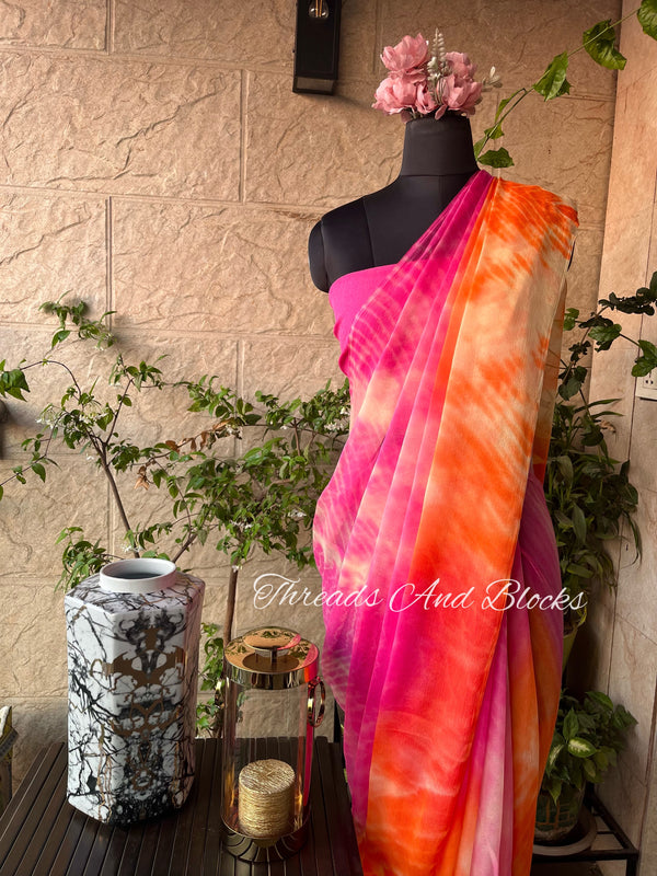 MAHI by designer Maahira from sobayha.com. Pure Chiffon Pink Tie and Dye  Saree completed with Mirror work borde… | Indian beauty saree, Modern saree,  Indian outfits